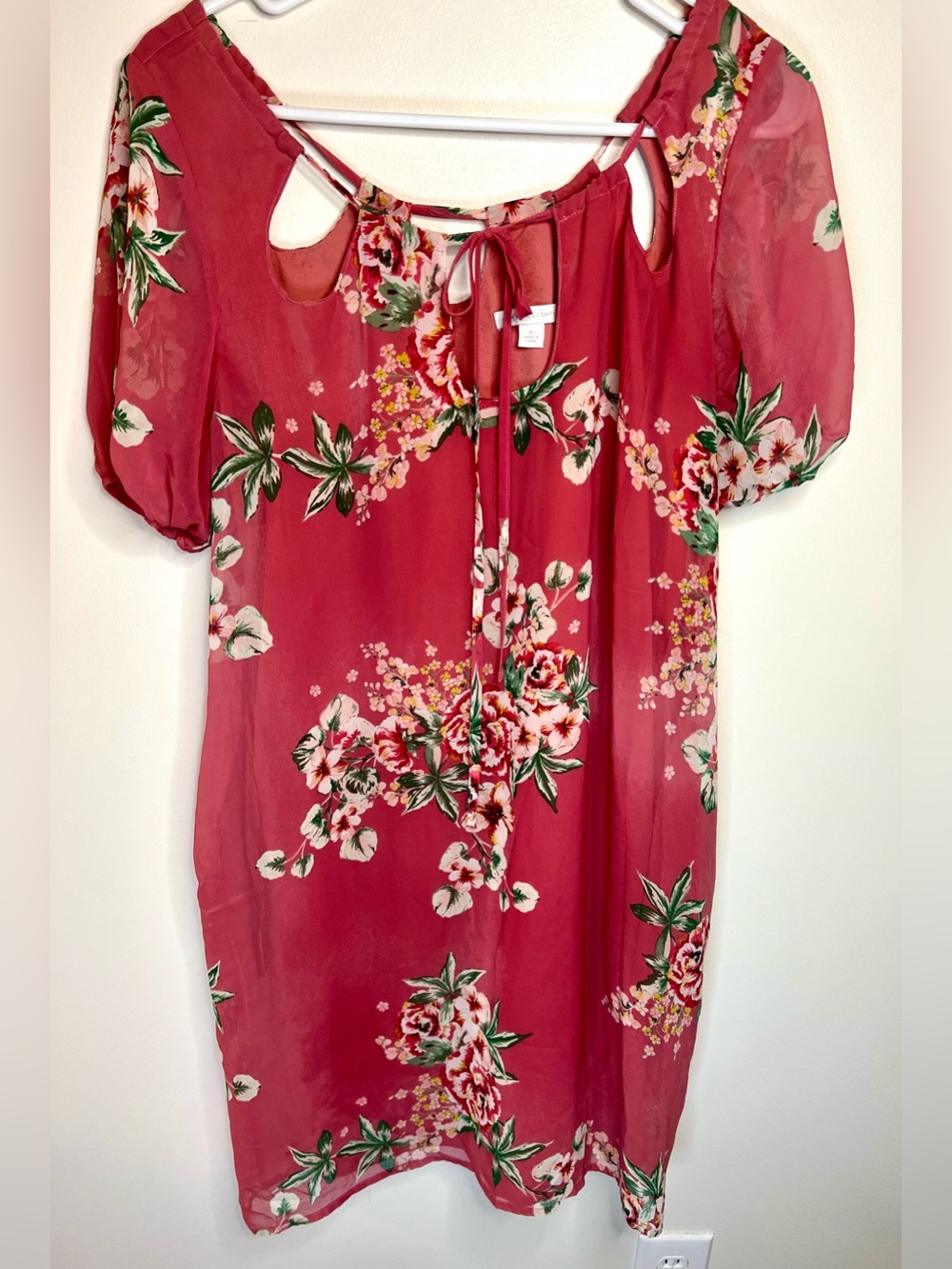 New York & Company Floral Cold Shoulder Keyhole Tie Neck Shift Dress w Pockets M